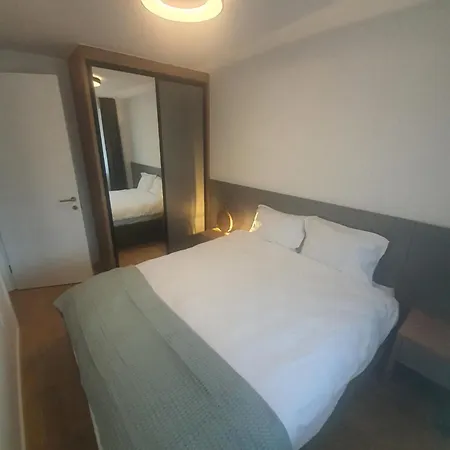 Apartment Sisarka *